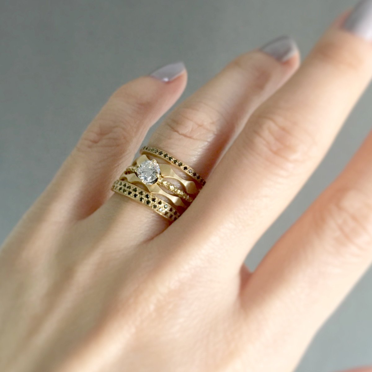 R0206BK+R7503+R9006W+R7502+R7101BK (18KY) on Model