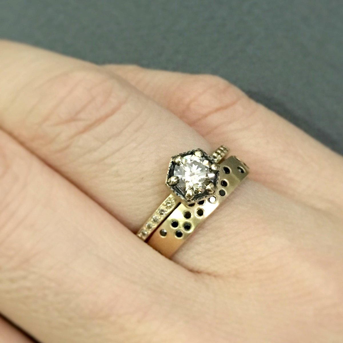 R9906BR+R7102BR (18KY) on Model