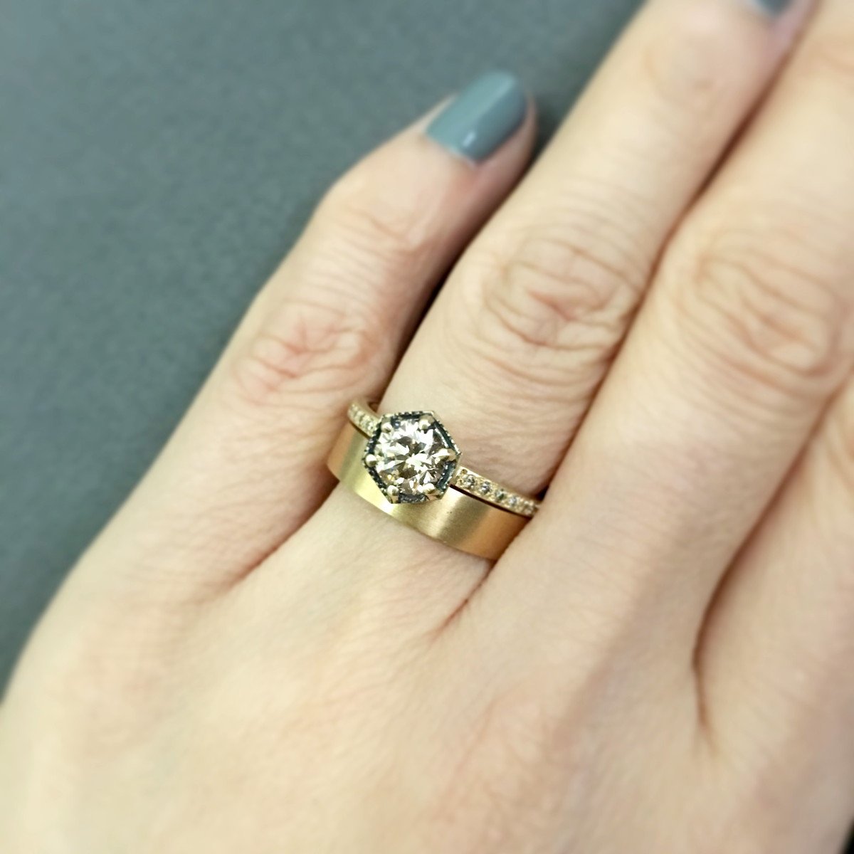 R9907BR+MR0110 (18KY) on Model