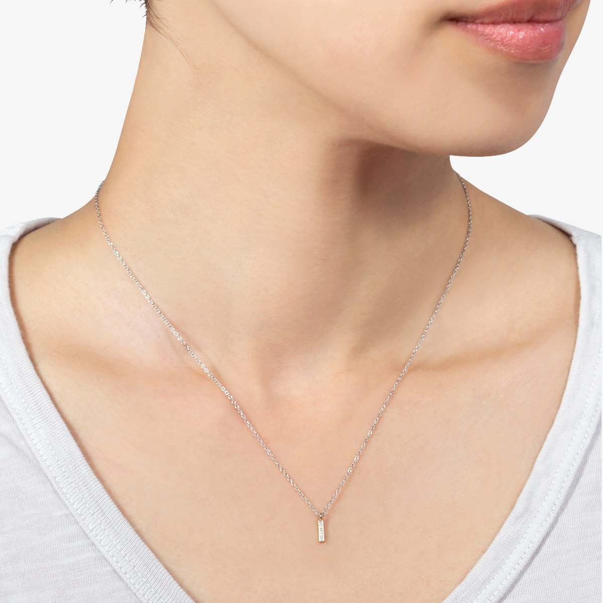 18K White Gold on Model