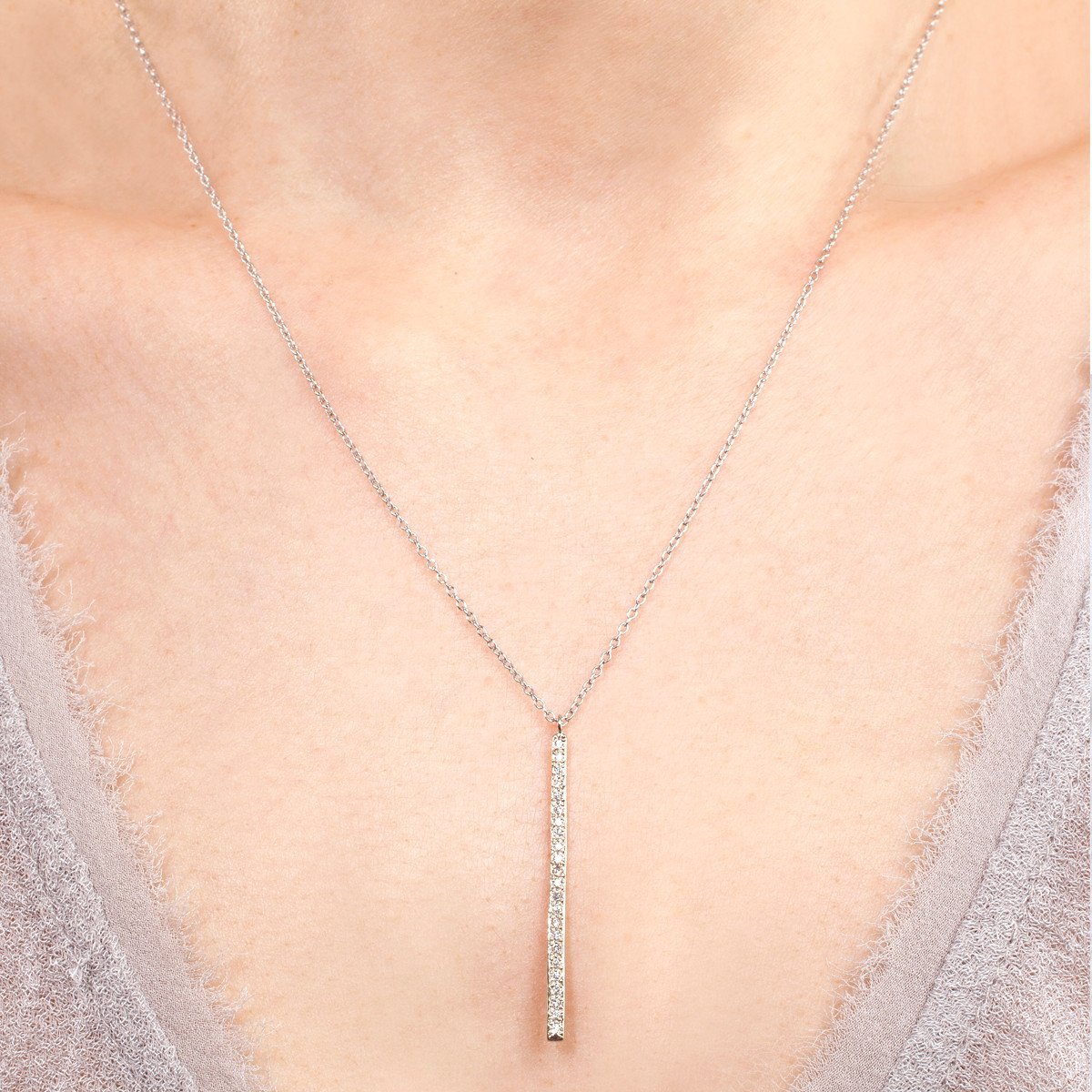 18K White Gold on Model
