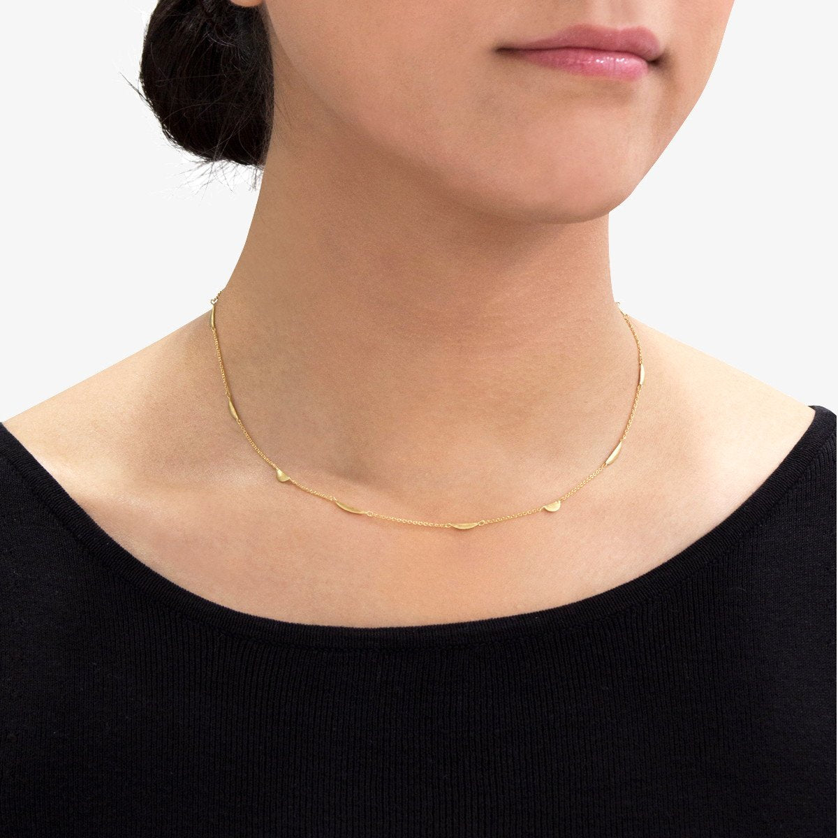 18K Yellow Gold on Model