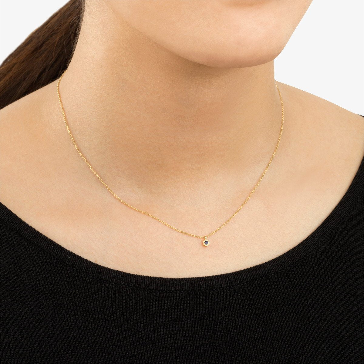 18K Yellow Gold on Model