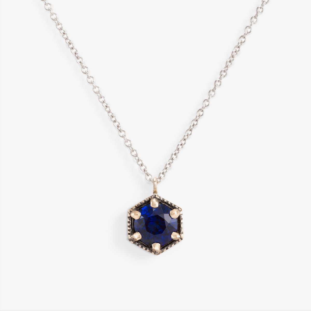 18K White Gold